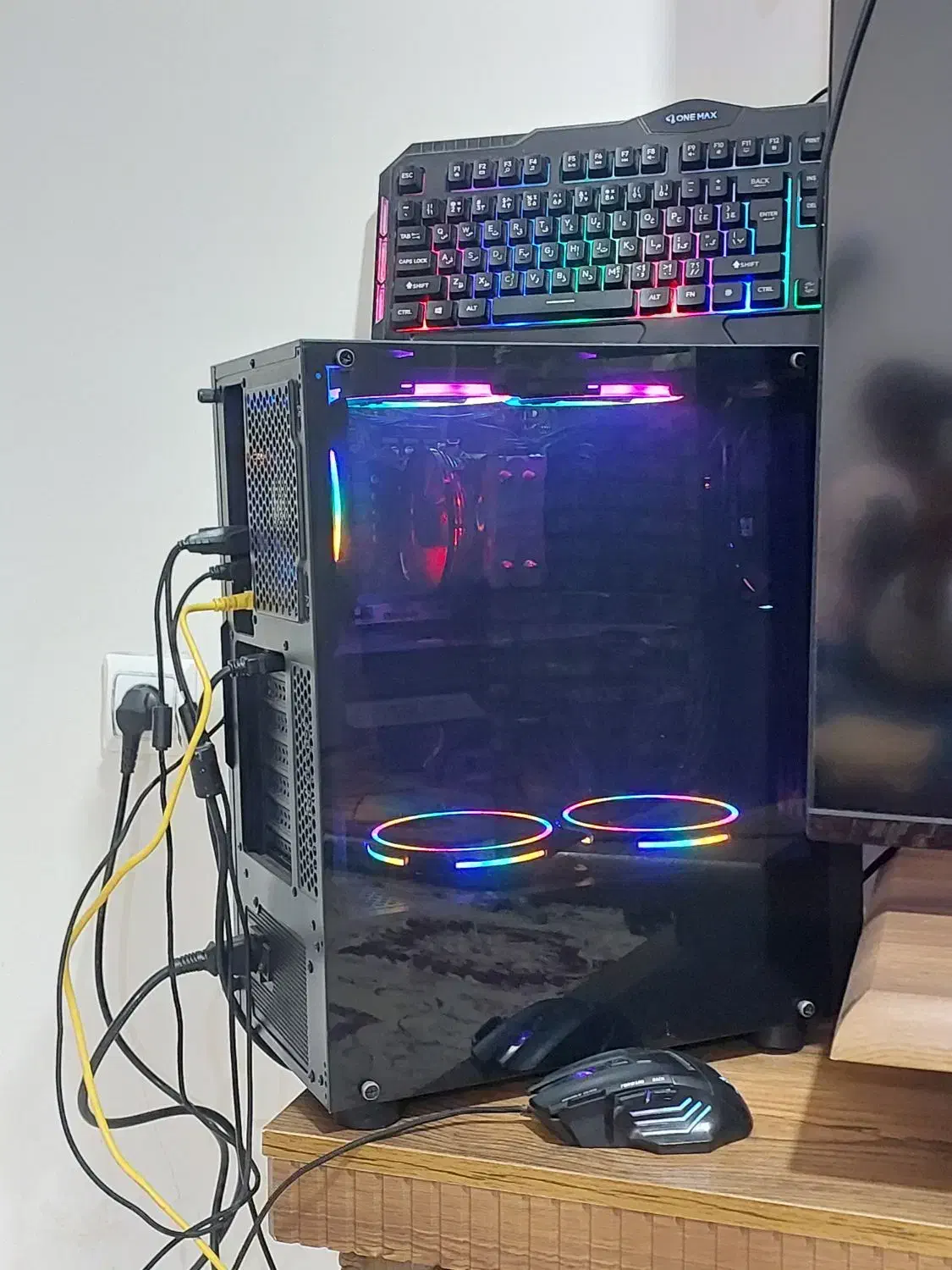 *کیس گیمینگ*|رایانه رومیزی|تبریز, |دیوار