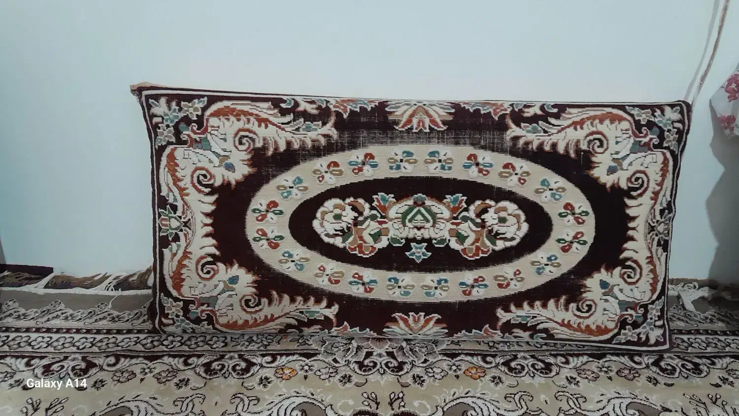 دو جفت پشتی|پشتی|مشهد, شهید معقول|دیوار