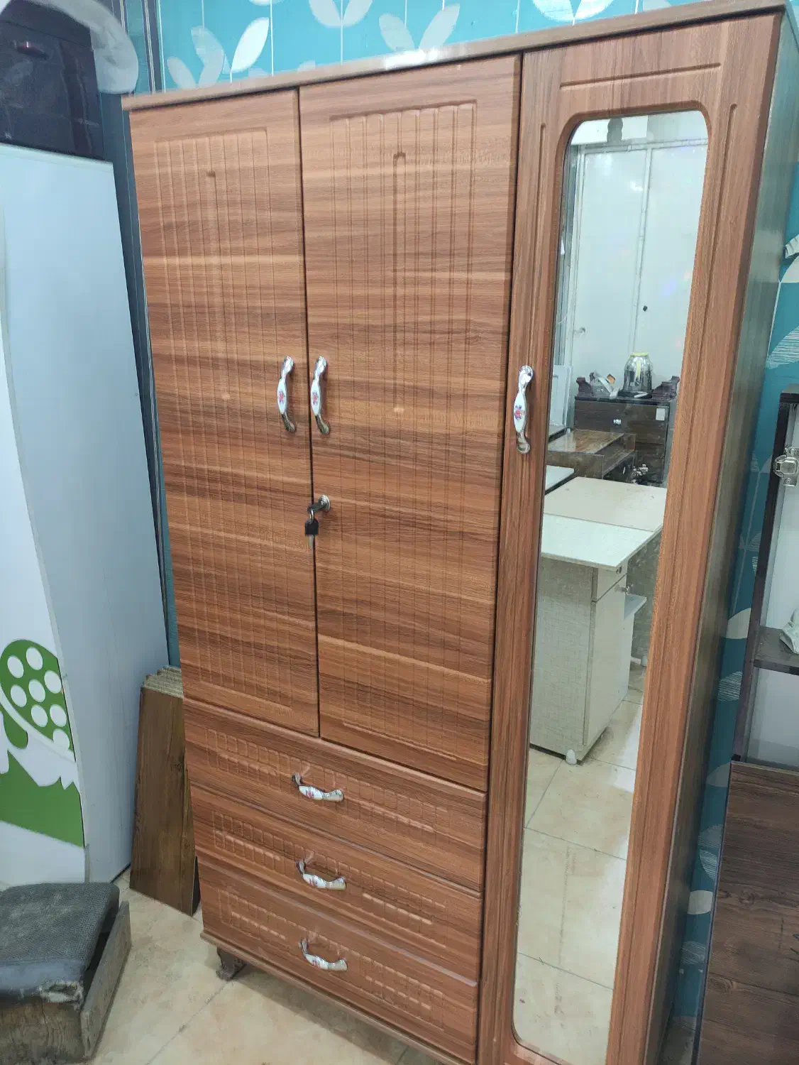 کمد سه در وکیوم|جاکفشی، کمد، دراور|جهرم, |دیوار