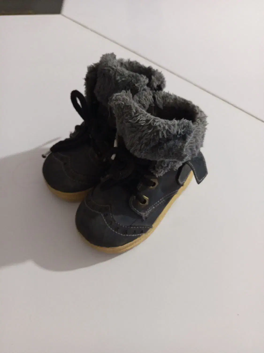 کفش|کیف، کفش، کمربند|سبزوار, شرق کال میانی|دیوار