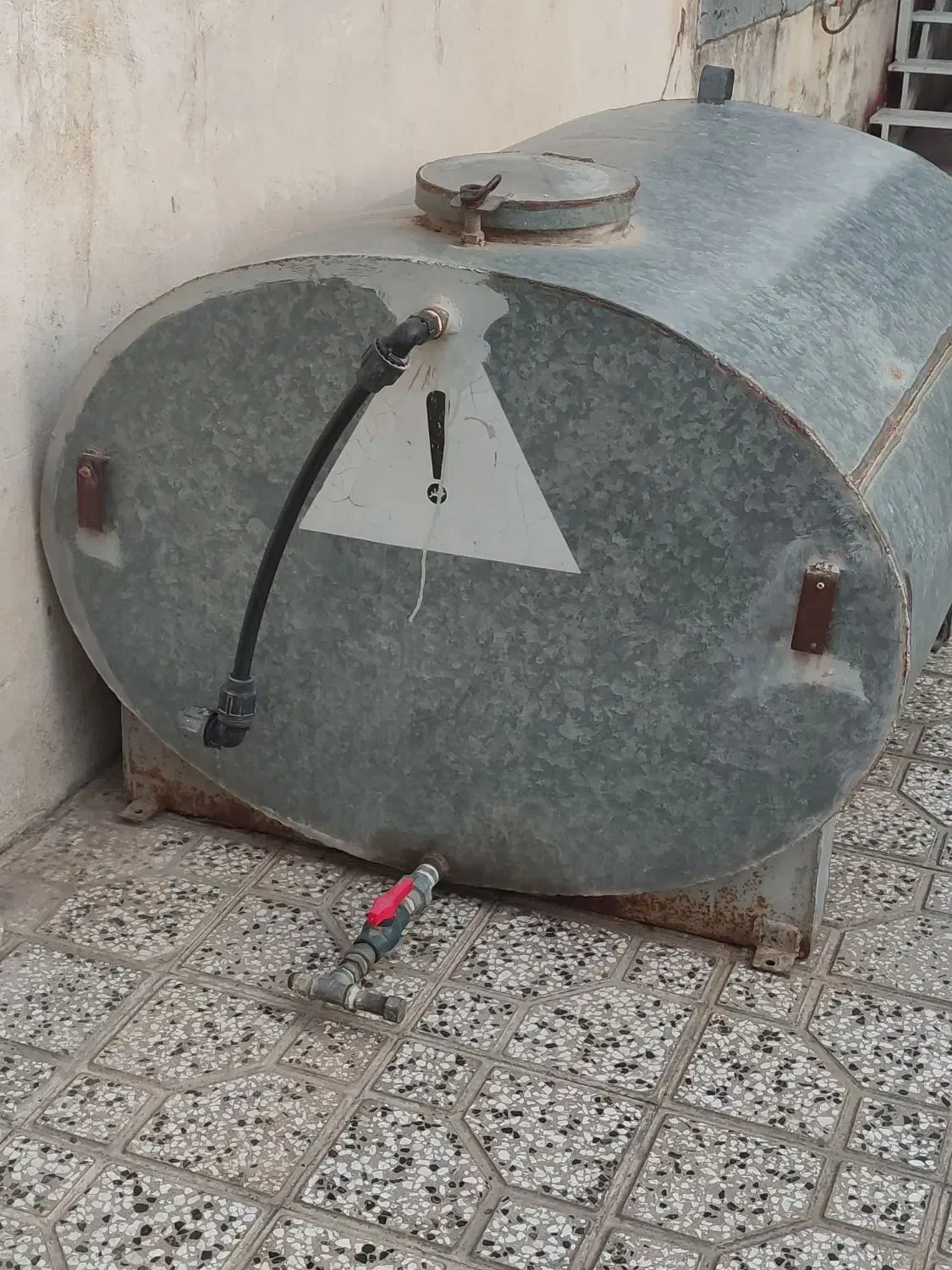 تانکر آب|مصالح و تجهیزات ساختمان|گنبد کاووس, |دیوار