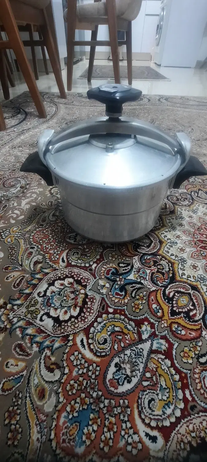 زودپز|ظروف پخت‌وپز|رشت, آب و برق|دیوار
