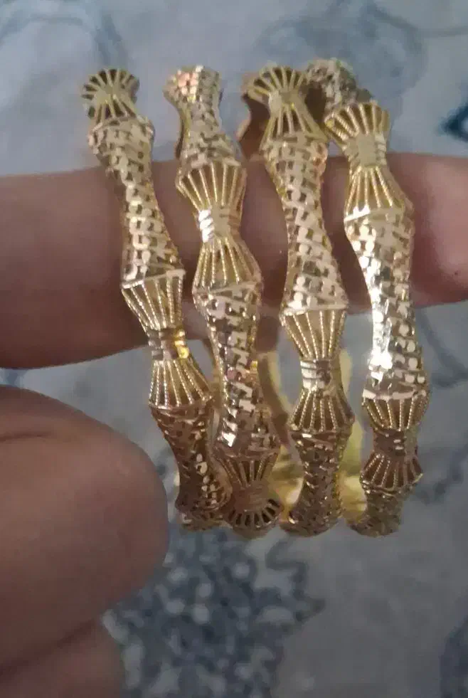 فروش النگو ۱۲۰/۰۰۰ بالای تابلو|جواهرات|شیراز, شاهچراغ|دیوار