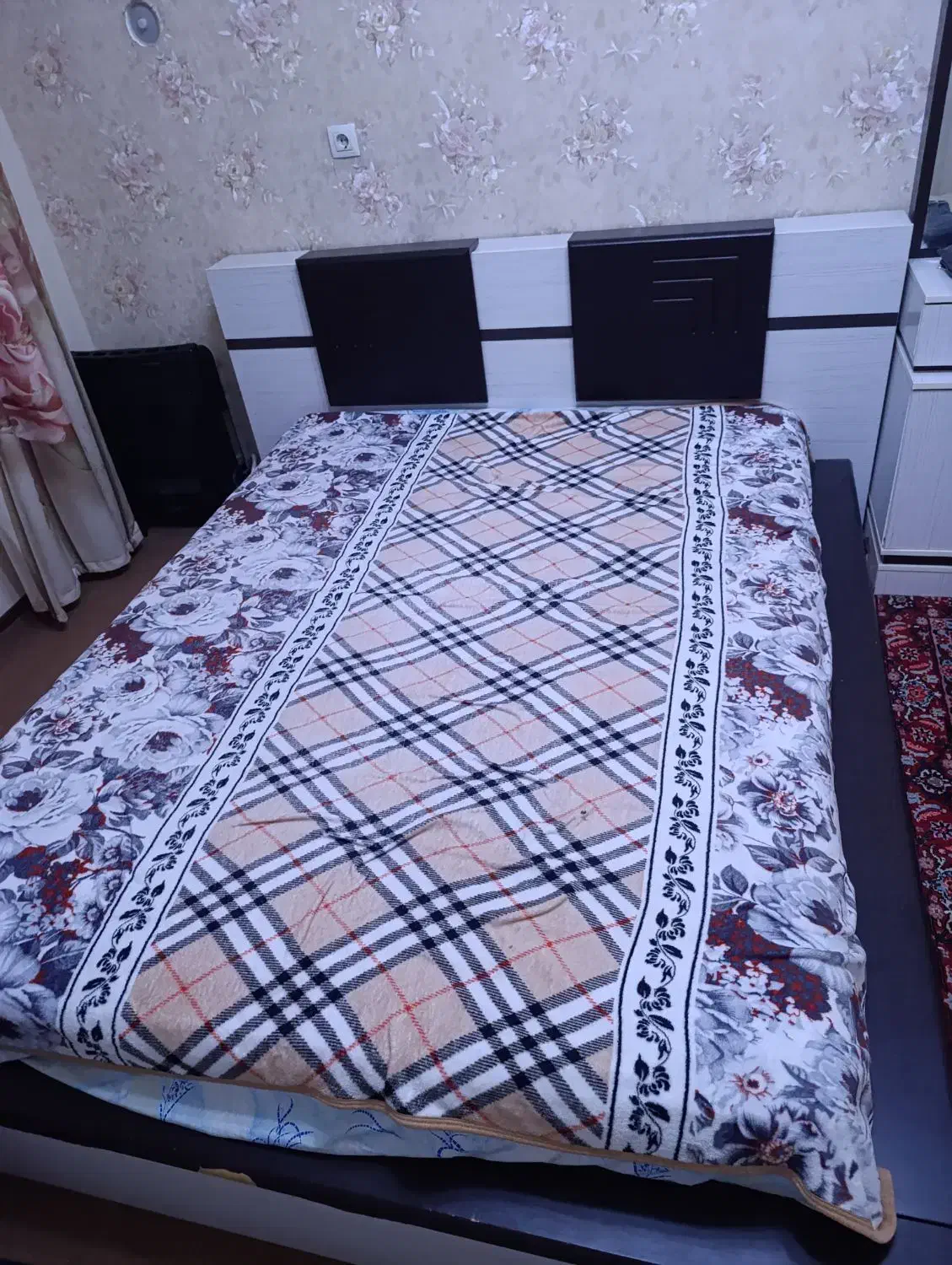 تختخواب دو نفره تخت خواب دونفره|تخت و سرویس خواب|همدان, |دیوار