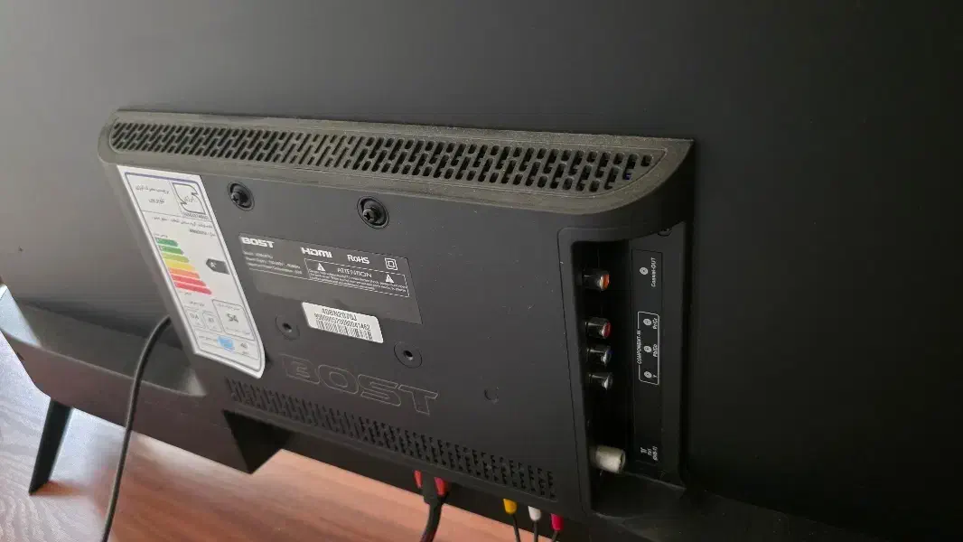 تلویزیون ۴۰ اینچ بست|تلویزیون و پروژکتور|لاهیجان, شهید آوینی|دیوار