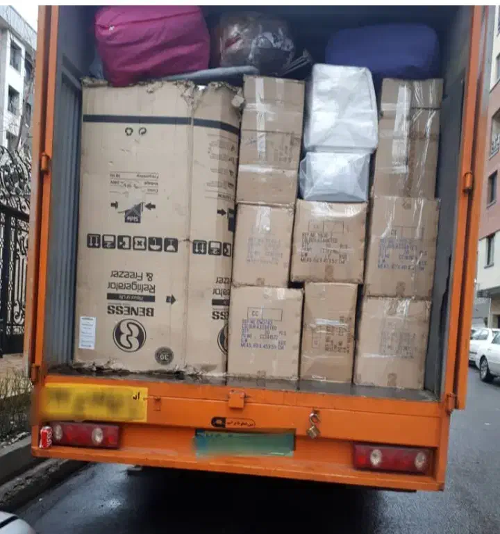 حمل ونقل بار واثاثیه منزل به همراه کارگر|خدمات حمل و نقل|کرمان, |دیوار