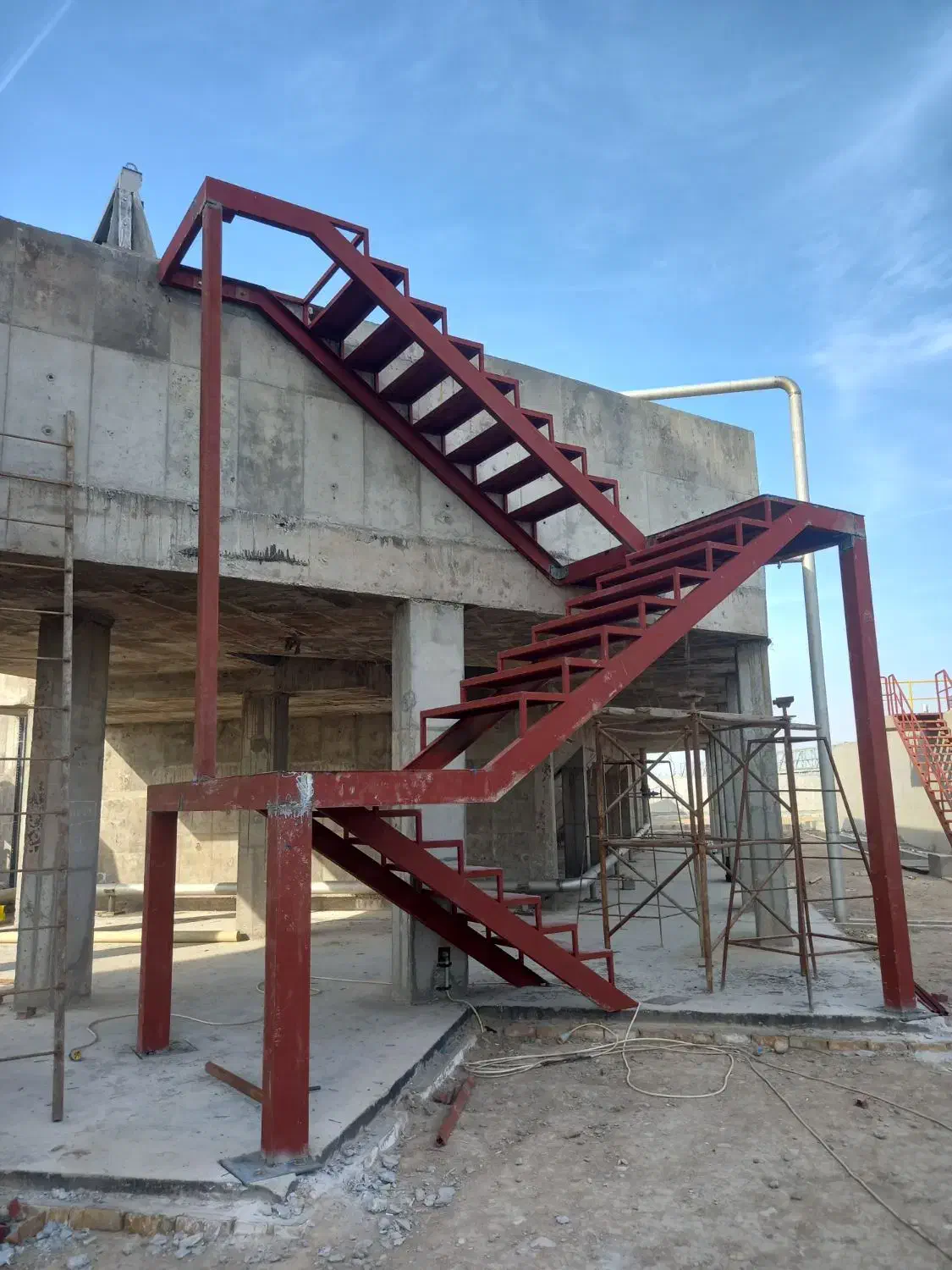 جوشکاری سیار ساخت درب وپنجره وپله نرده|خدمات پیشه و مهارت|تربتحیدریه, ابوذر|دیوار