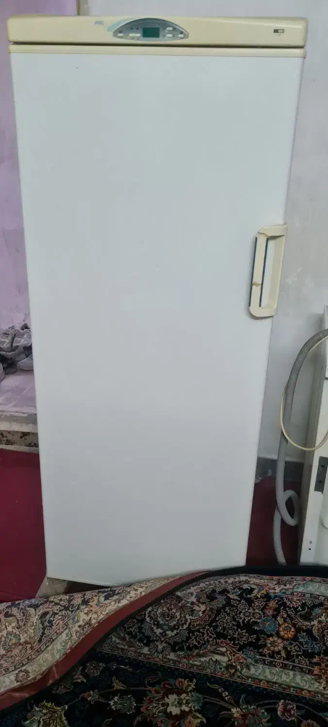 لوازم خانگی|ماشین لباسشویی و خشک‌کن لباس|بروجرد, |دیوار