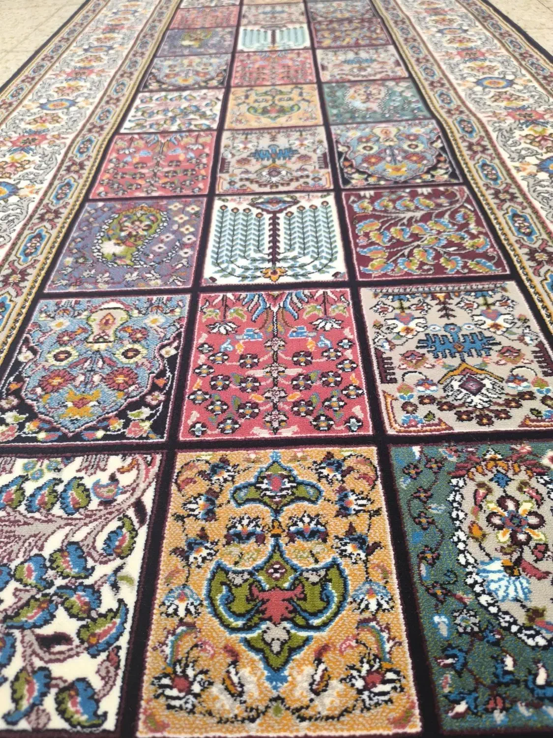 فرش خشتی سرمه موکت تندیس ۲۰۸۱|فرش|قم, شاه ابراهیم|دیوار