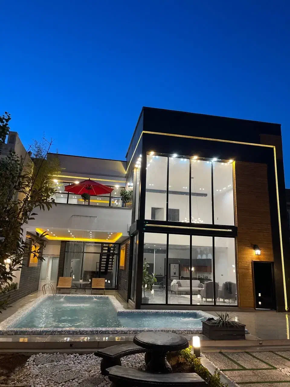 اجاره ی روزانه ی ویلای استخردار آبگرم سهیلیه|اجارهٔ کوتاه‌مدت ویلا و باغ|تهران, ولنجک|دیوار