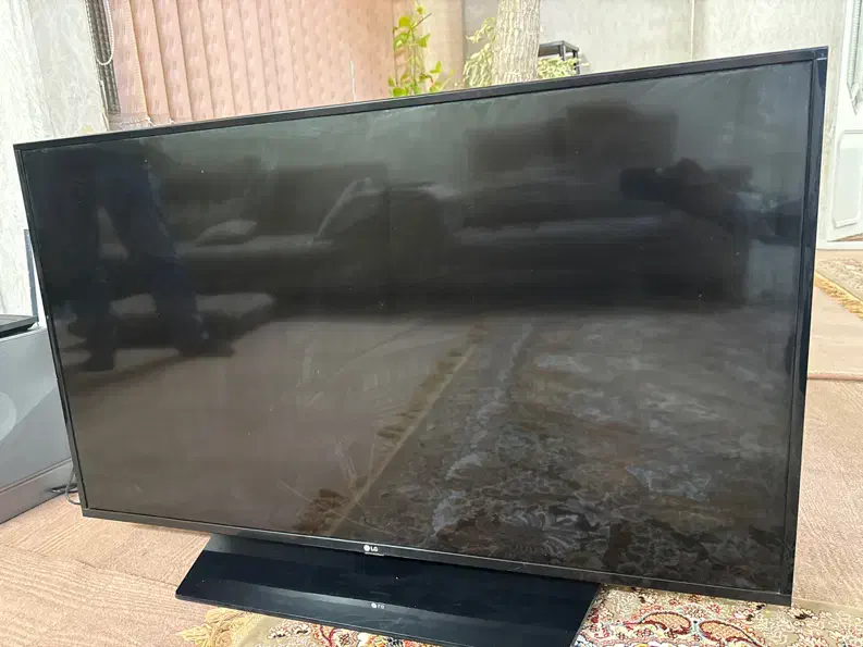 Led FHD 49 LG|تلویزیون و پروژکتور|قم, چهار مردان|دیوار