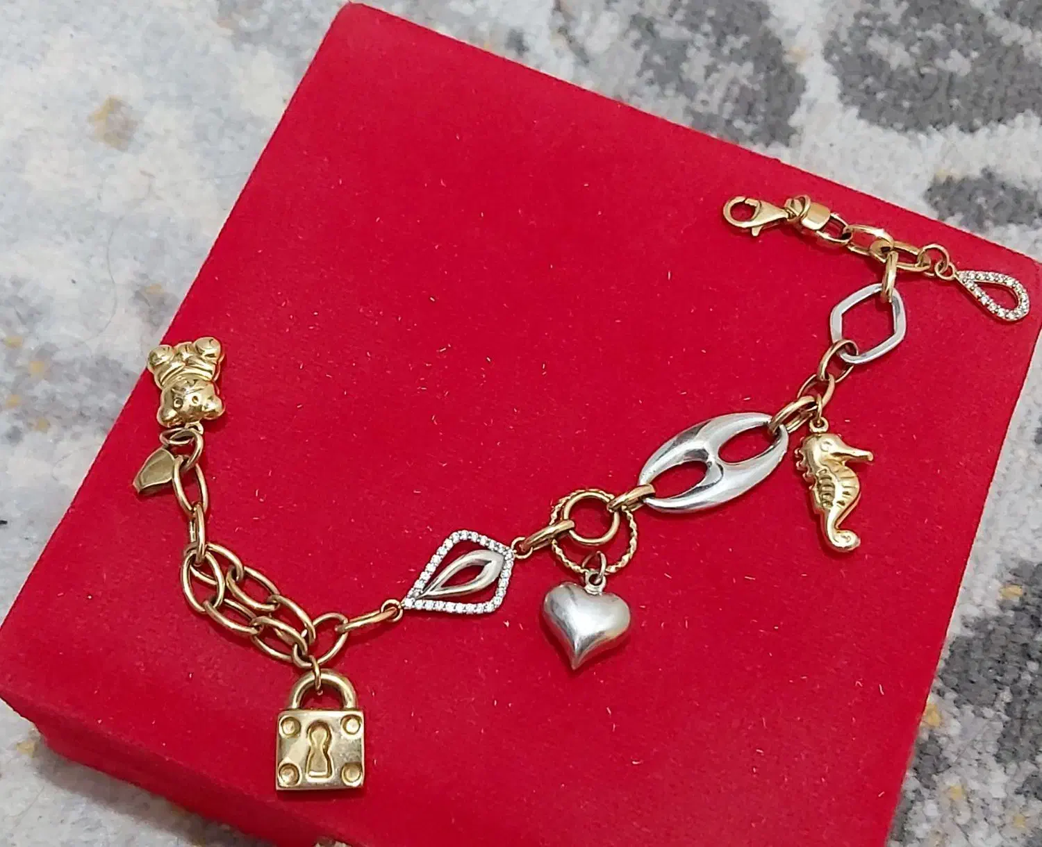 دستبند طلا آویزدار|جواهرات|همدان, |دیوار