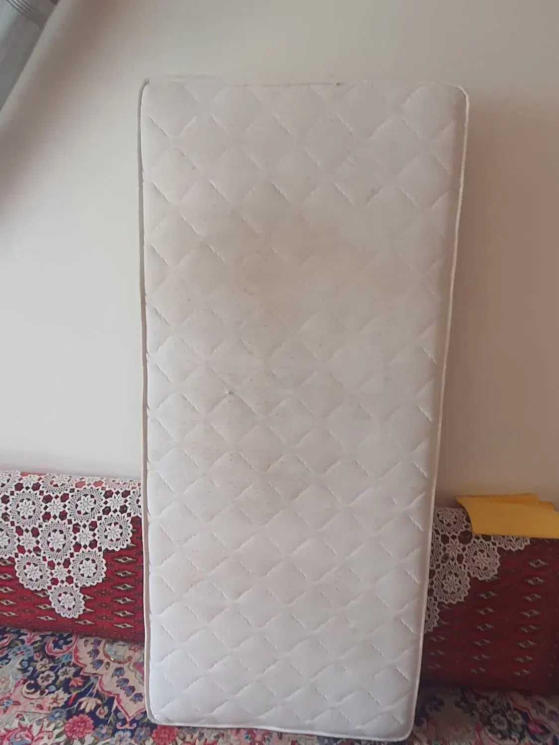 تشک نوجوان رویا|تشک تختخواب|دماوند, گیلاوند|دیوار