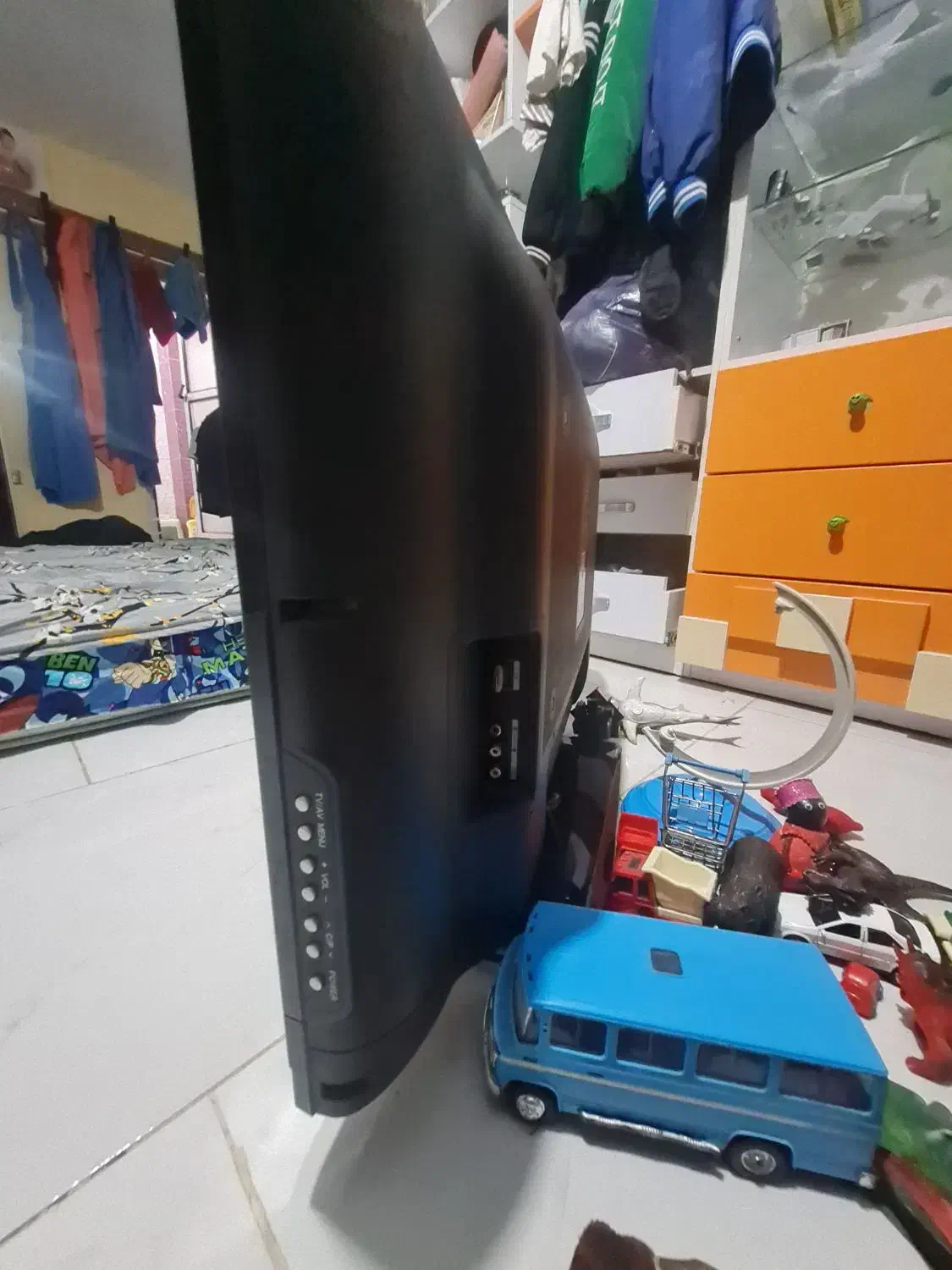 sanam32|تلویزیون و پروژکتور|اندیشه, اندیشه فاز ۳|دیوار