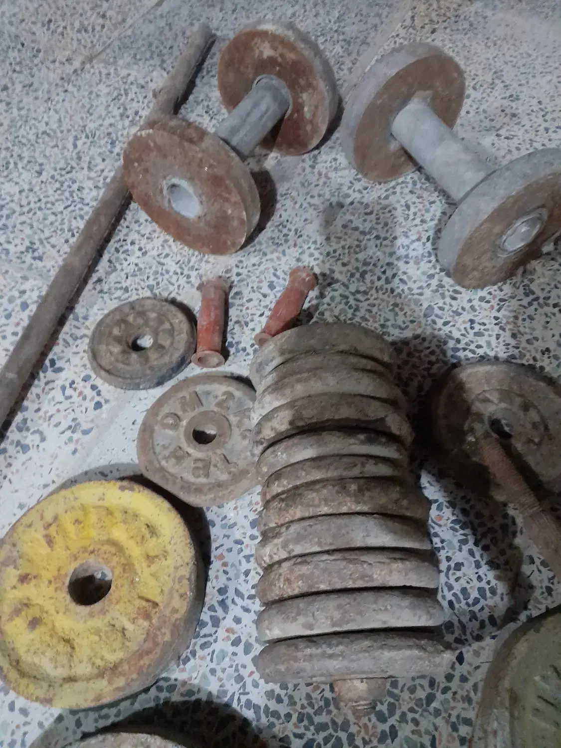 دنبل و هالتر|تجهیزات ورزشی|اهواز, ملاشیه|دیوار