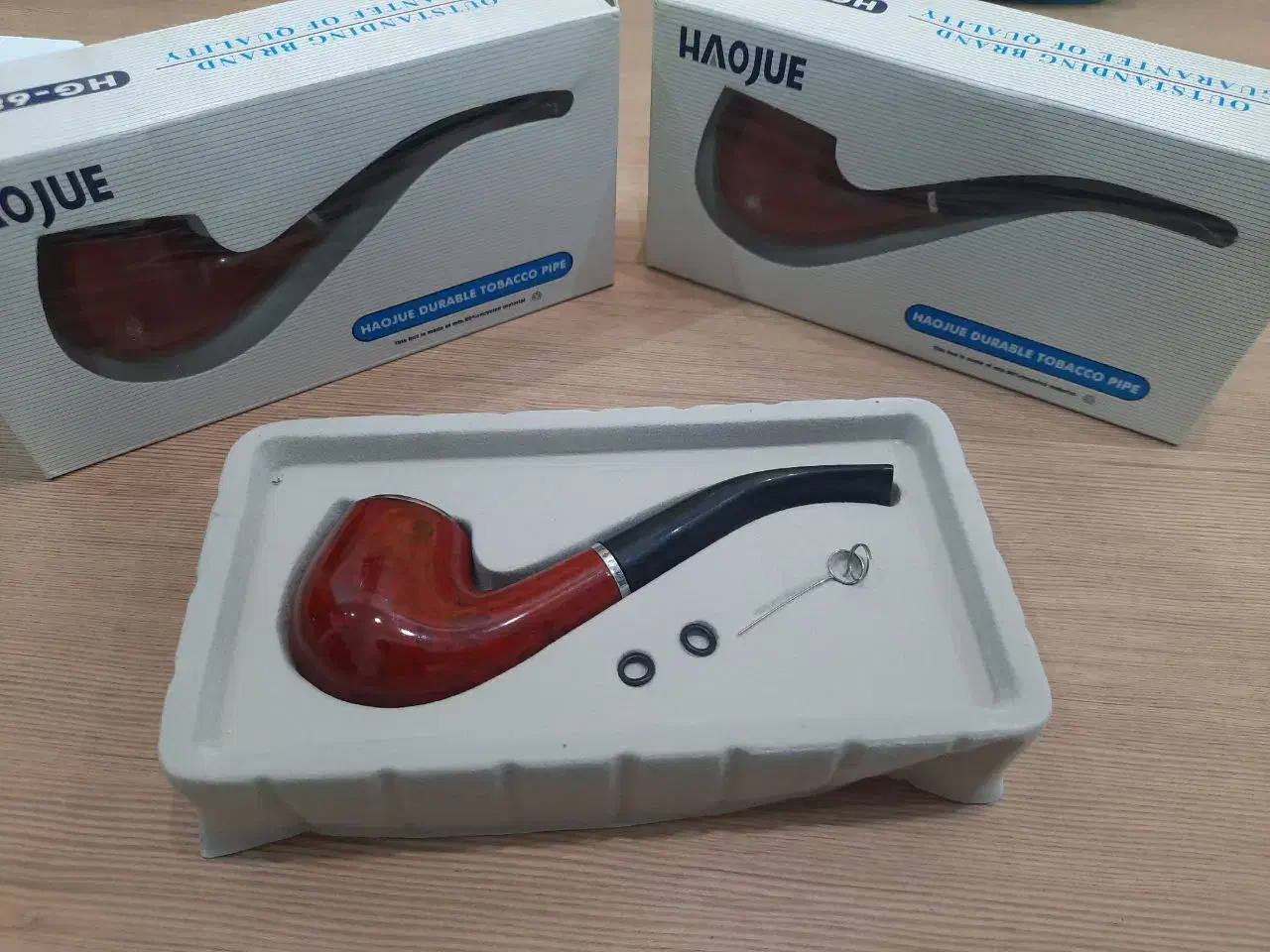 پیپ سرامیکی و پیپ چوبی|کلکسیون اشیاء عتیقه|یزد, |دیوار