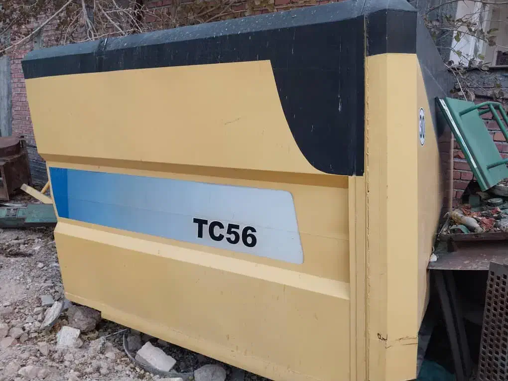 کاهکوب و هد ذرتی ۵ خط نیوهلند|ماشین‌آلات صنعتی|مرودشت, ابوذر جنوبی|دیوار