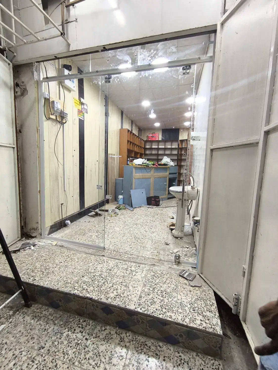 مجتمع شیشه سکوریت برادران دانشی|خدمات پیشه و مهارت|دهدشت, |دیوار