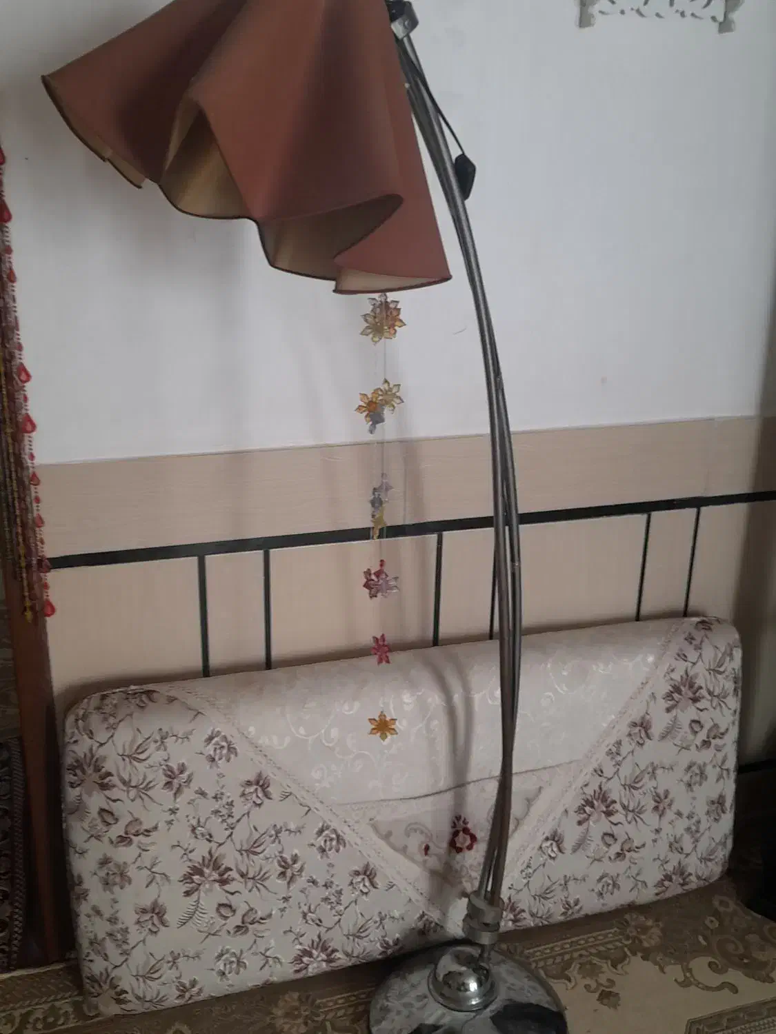 میزخاطره بزرگ وآباژورایستاده|مبلمان خانگی و میز عسلی|اندیمشک, |دیوار