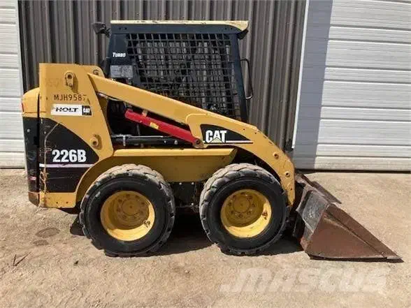 خریدوفروش انواع مینی لودر بابکت مینی لودر|خودرو سنگین|تهران, شهرک نفت|دیوار