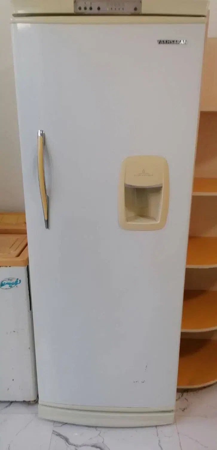 یخچال کاملا سالم بدون زنگ زدگی|یخچال و فریزر|چمستان, |دیوار