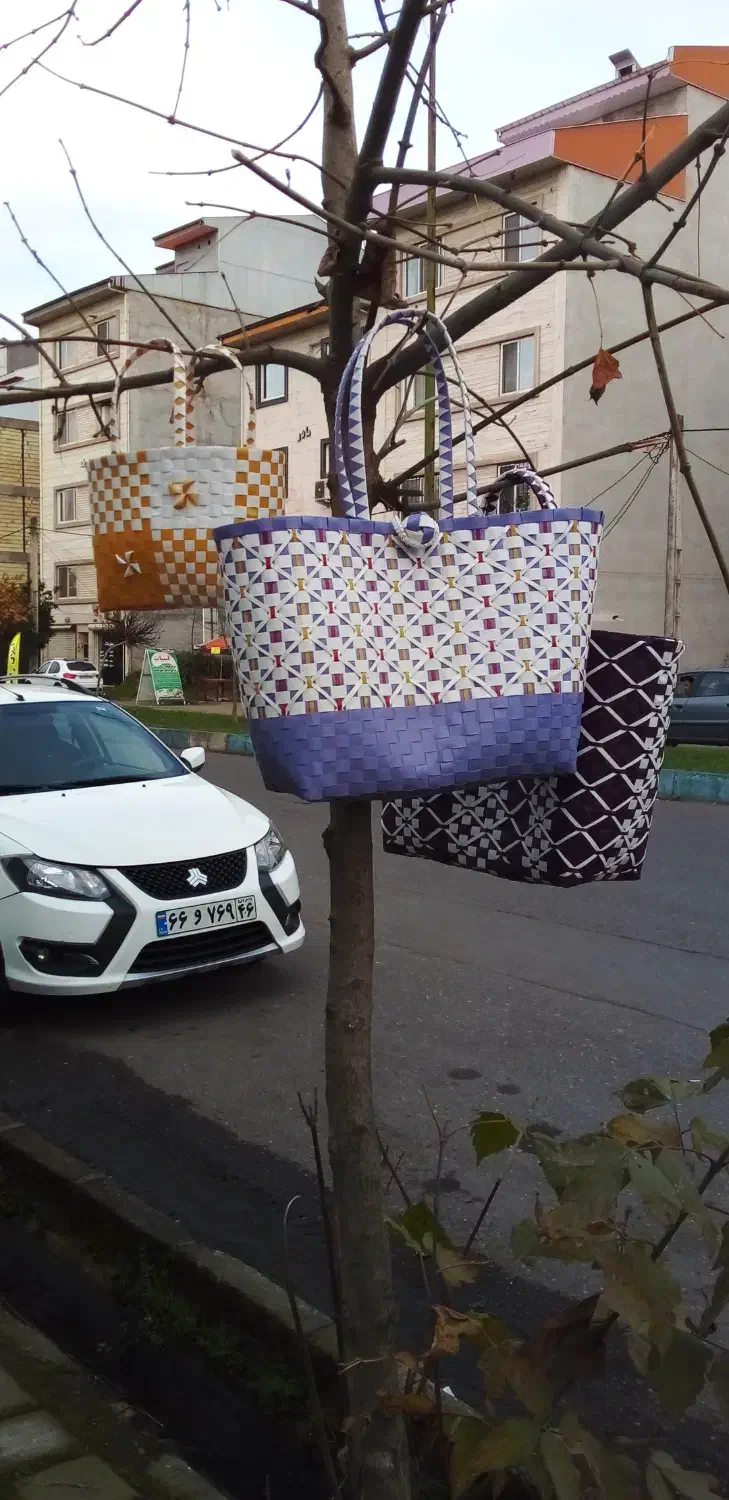 هنر دست سبد تسمه بافی|صنایع دستی و سایر لوازم تزئینی|رشت, تازه آباد|دیوار