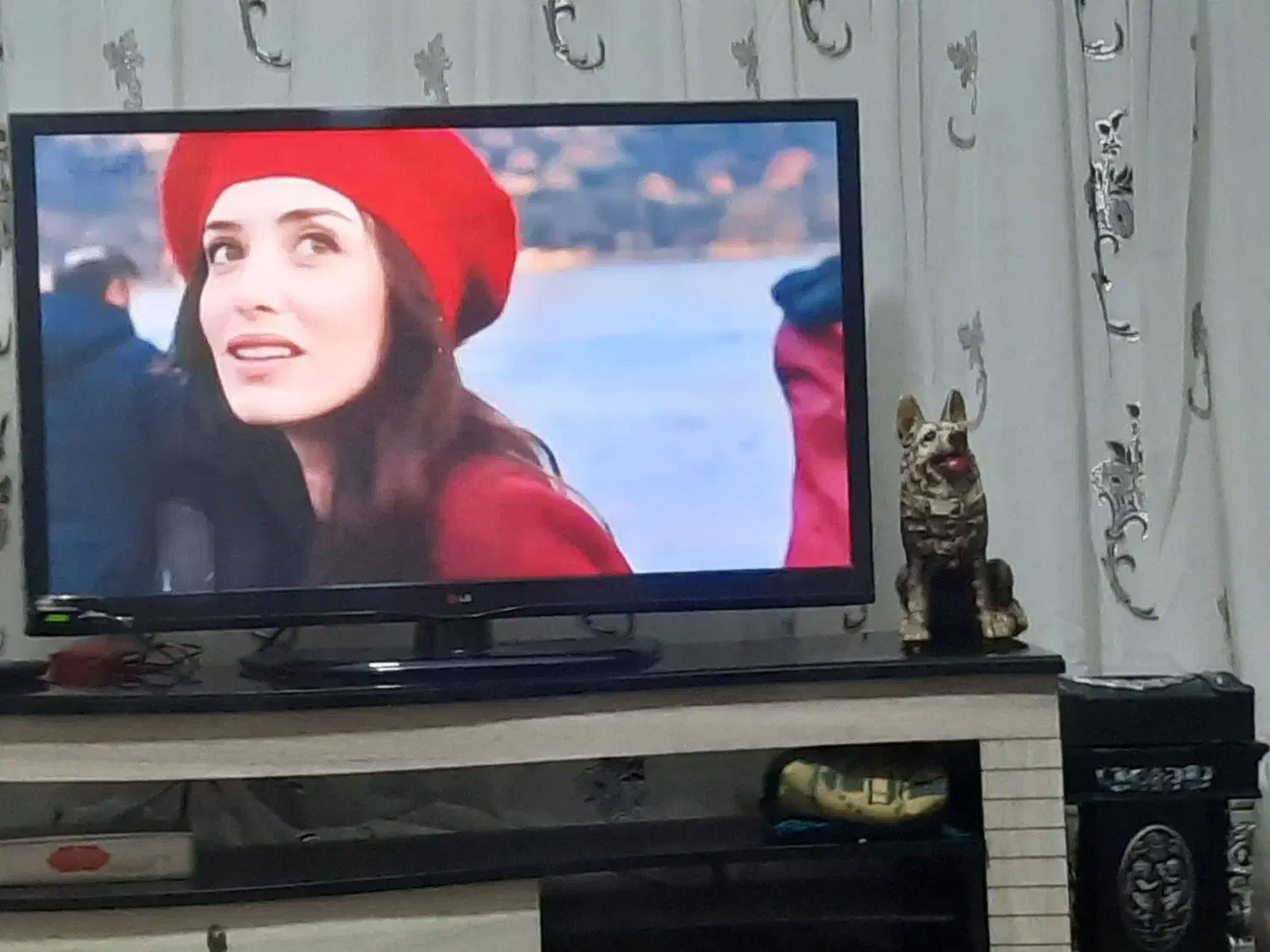 تلوزیون|تلویزیون و پروژکتور|مشهد, هفده شهریور|دیوار