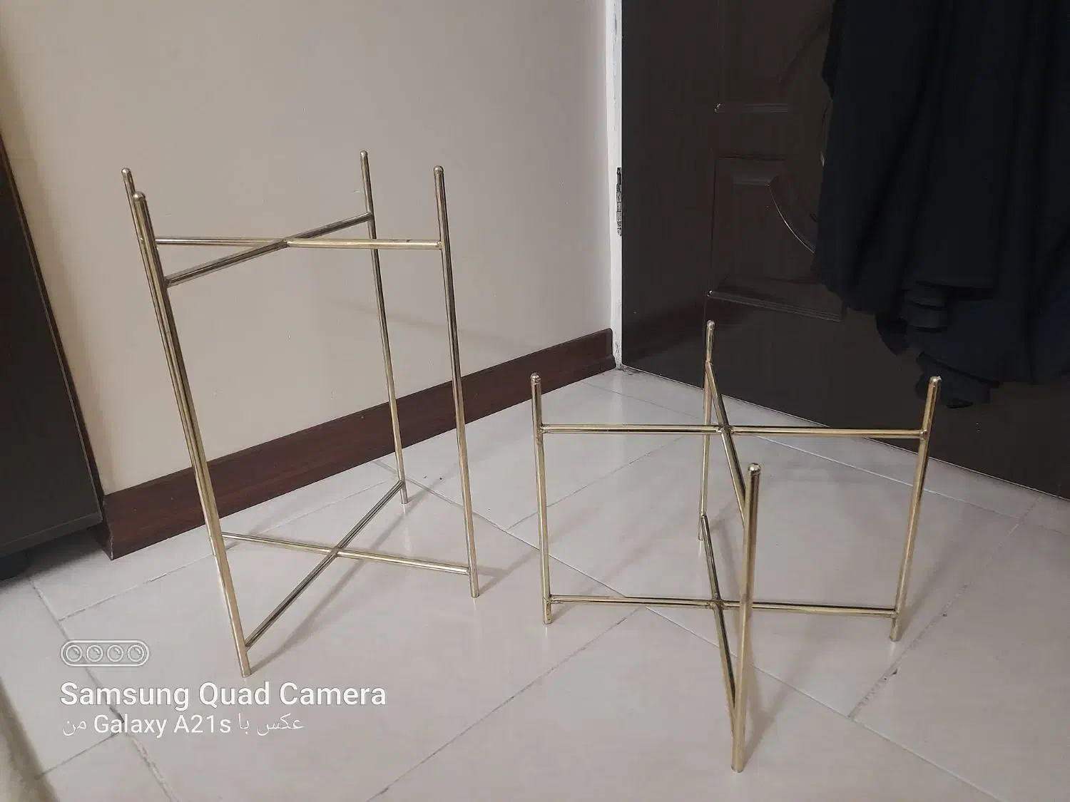 شلف چوبی وفلزی گلدان|گل و گیاه طبیعی|بومهن, |دیوار