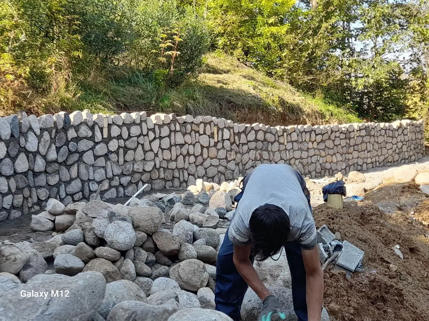 نیازمند سنگ تراش|خدمات پیشه و مهارت|مریوان, |دیوار