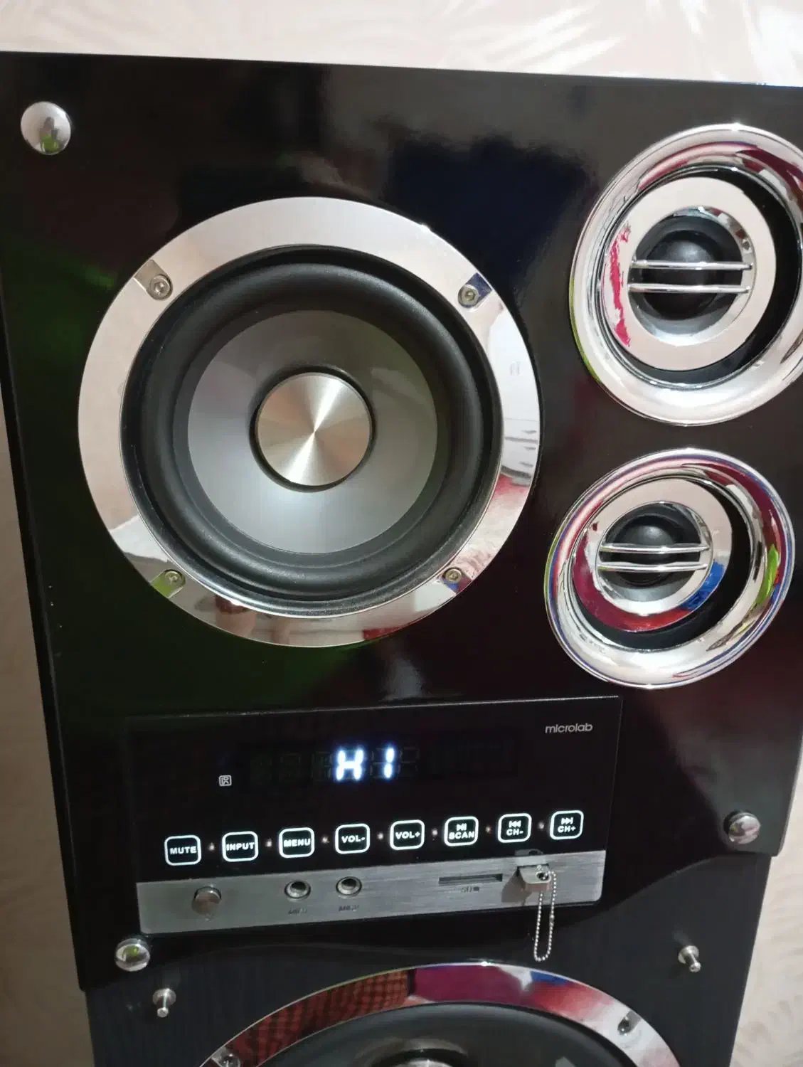 باند ایستاده میکرولب صدا قوی|سیستم صوتی خانگی|رباطکریم, نصیرشهر|دیوار