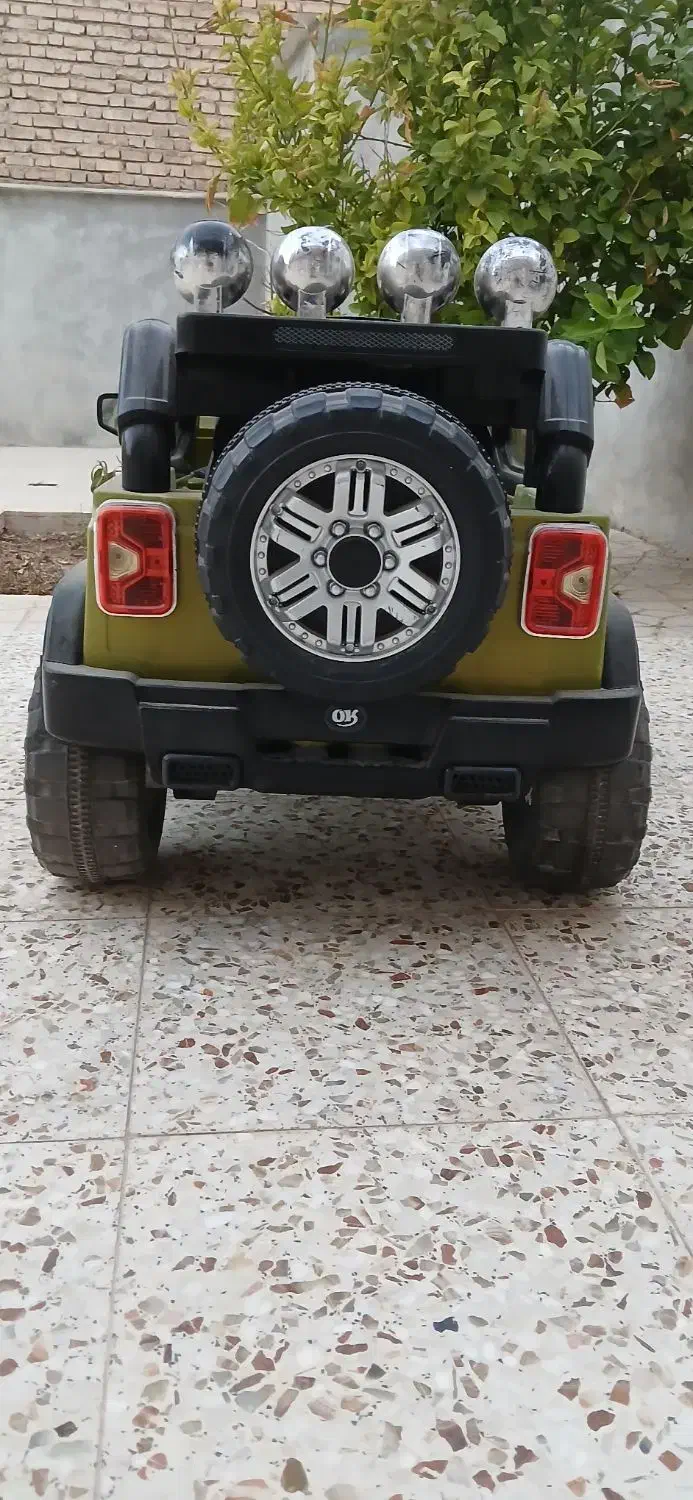 ماشین شارژی ژیپ اسراییلی|اسباب‌‌بازی|مرودشت, رامجرد یک|دیوار