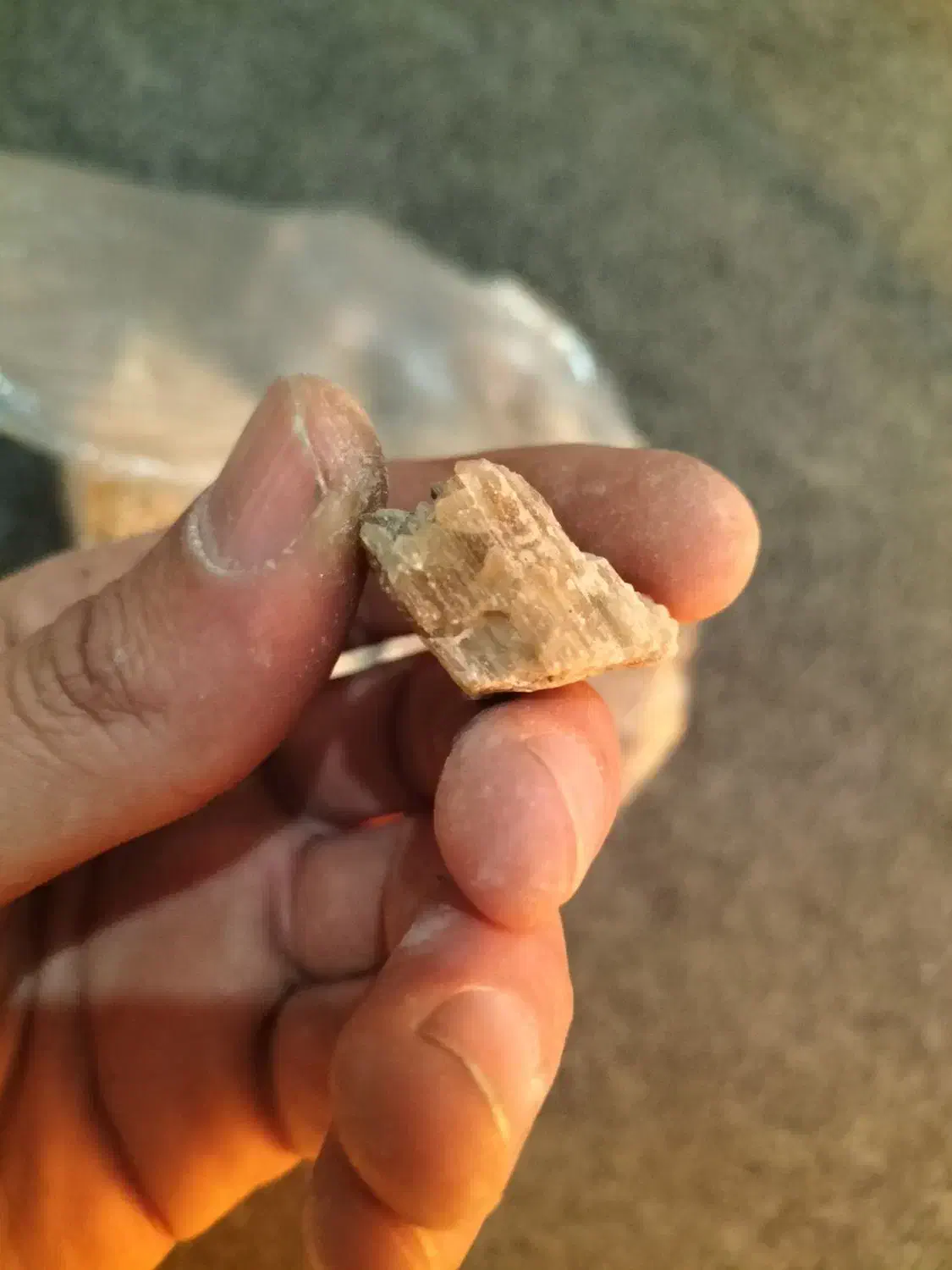 سنگ راف|جواهرات|هشتگرد, فاز ۱ مهستان|دیوار