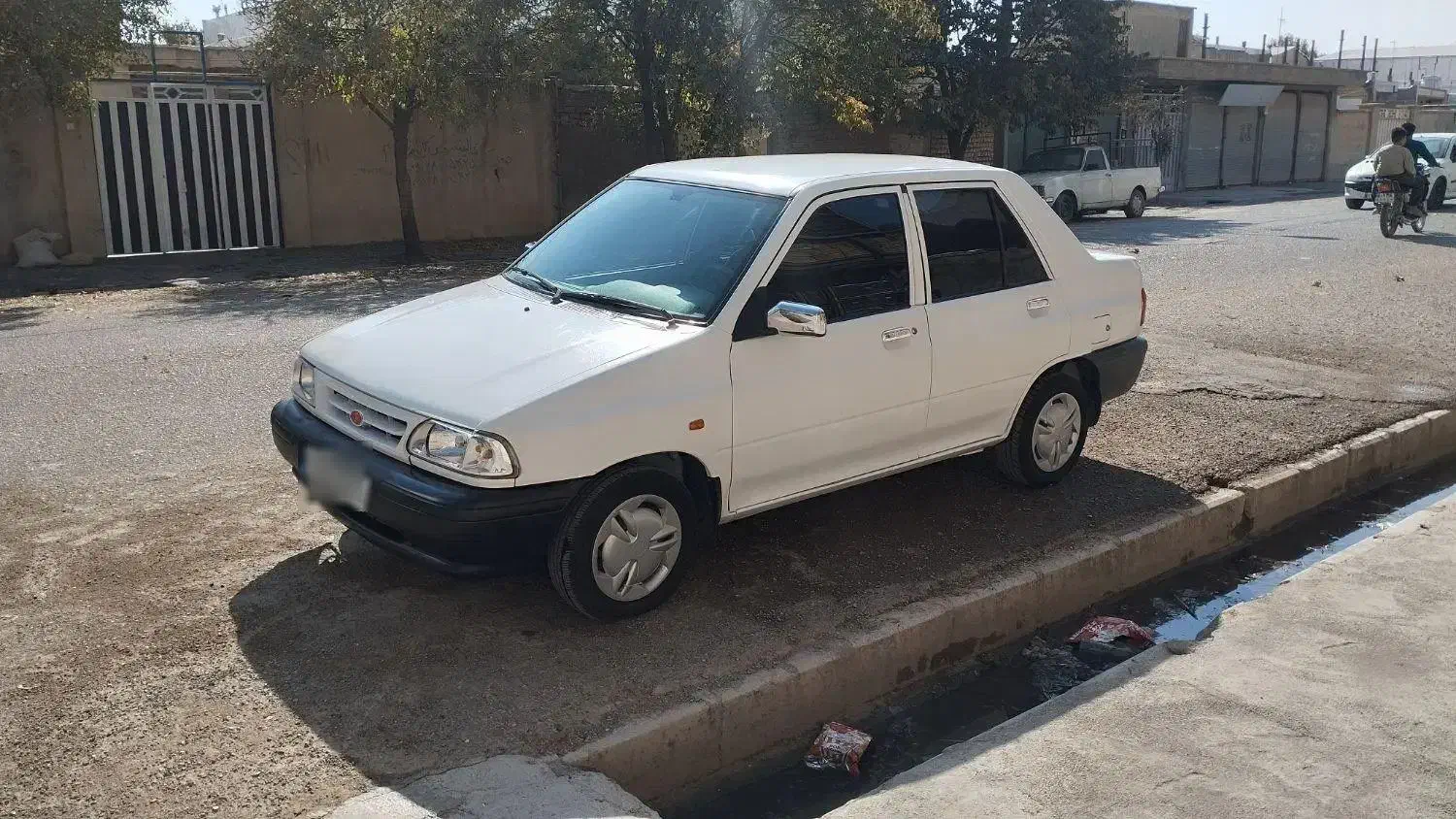 یک دستگاه مدل ۹۸ بدون رنگ|خودرو سواری و وانت|کوهدشت, |دیوار