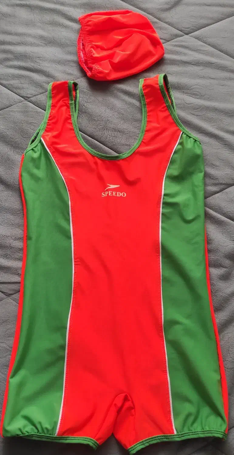 مایو خوشرنگ و زیبا ب همراه کلاه ( نو )|غواصی و ورزشهای آبی|اندیشه, اندیشه فاز ۵|دیوار