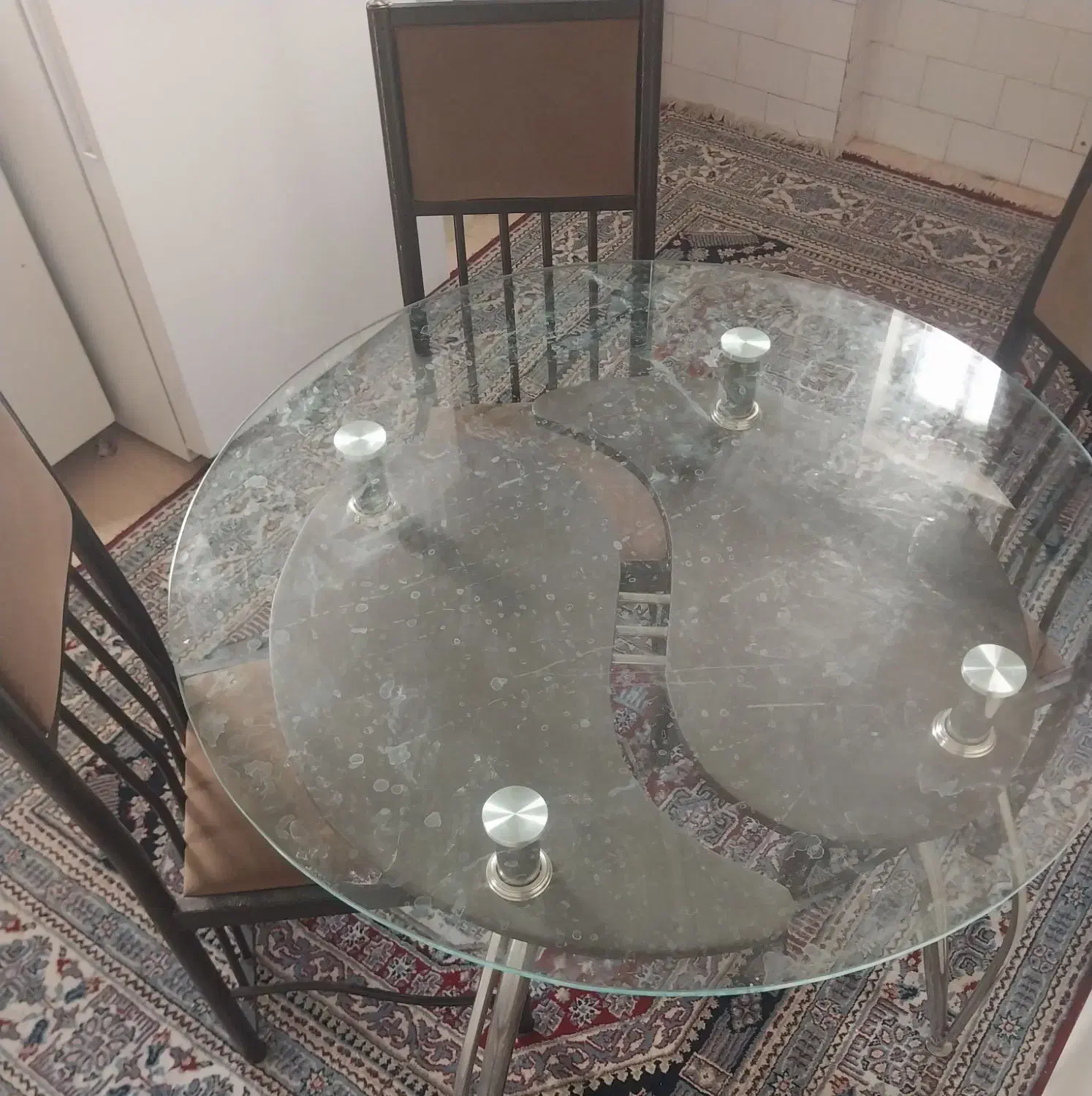 میز غذا خوری4نفره|میز و صندلی غذاخوری|همدان, |دیوار