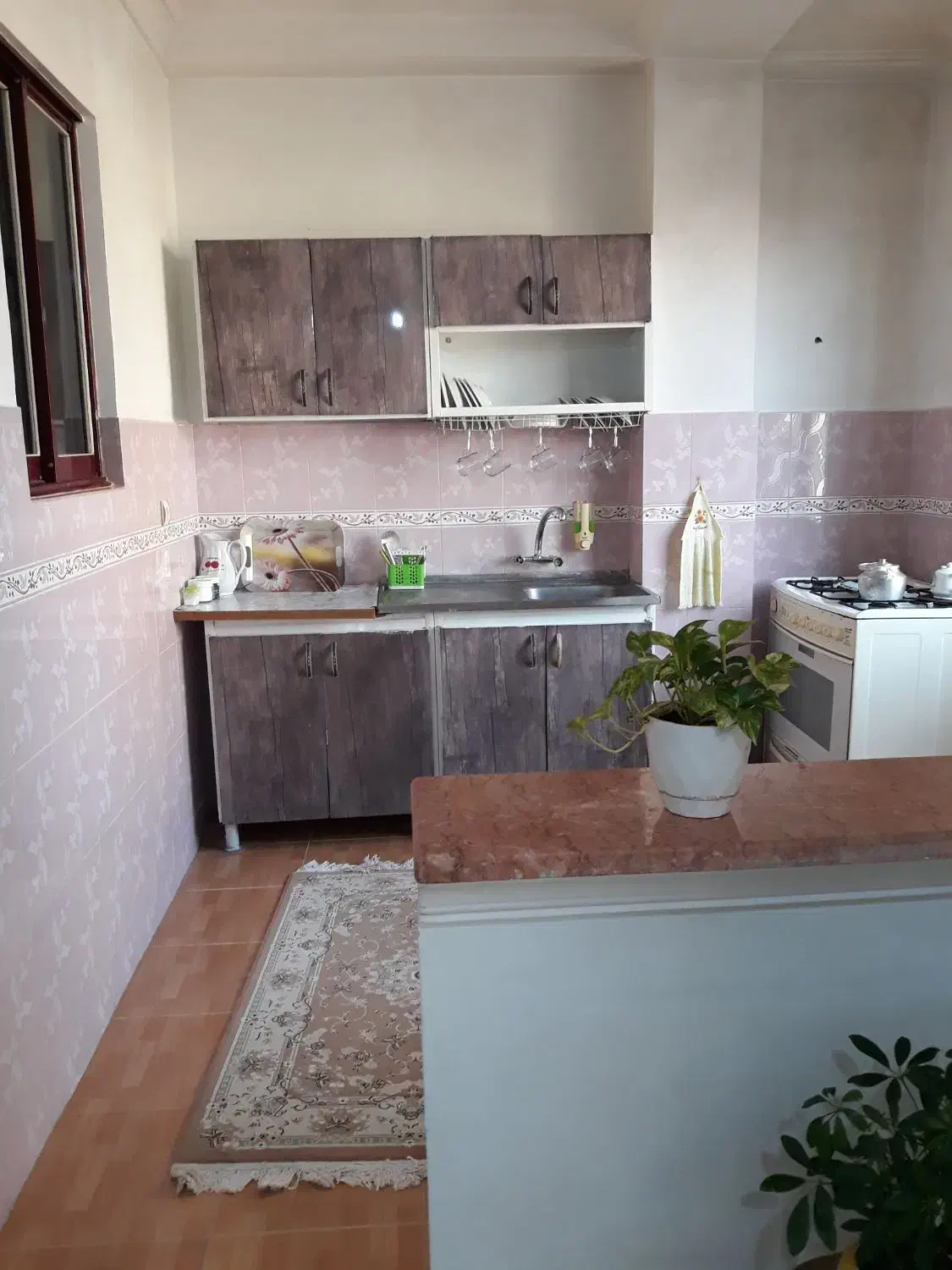 اجاره آپارتمان روزانه|اجارهٔ کوتاه‌مدت آپارتمان و سوئیت|رشت, انصاری|دیوار