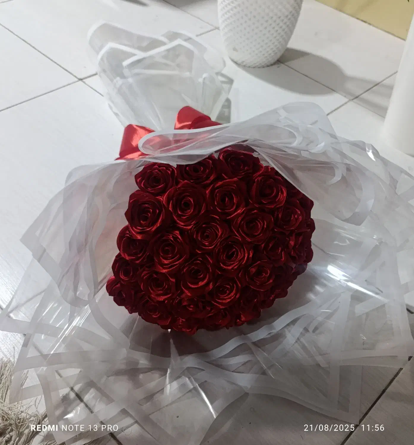 دسته گل رز ربانی و باکس|گل مصنوعی|بندرعباس, |دیوار