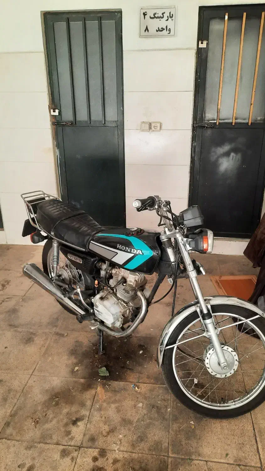 موتور هندا 125s|موتورسیکلت|اندیشه, اندیشه فاز ۱|دیوار