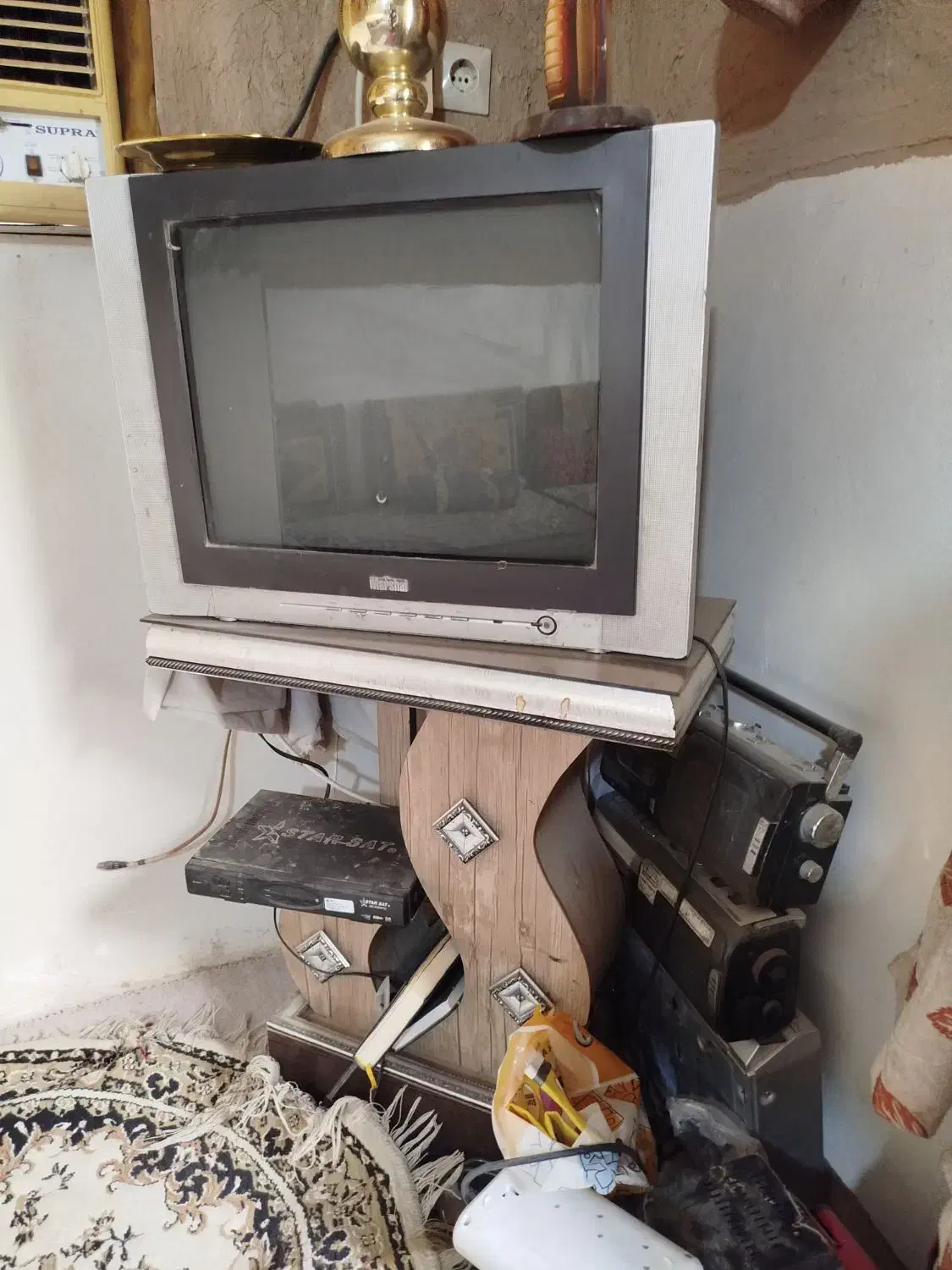 تلویزیون 21 تمیز با زیر یش|تلویزیون و پروژکتور|خورموج, |دیوار