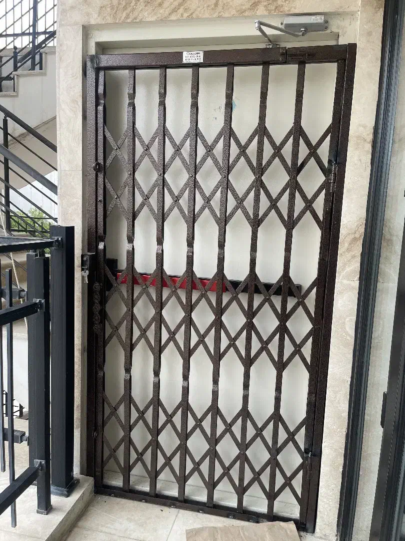 حفاظ آکاردیون شرکتی و درب ریلی|مصالح و تجهیزات ساختمان|رشت, شهرک قدس|دیوار