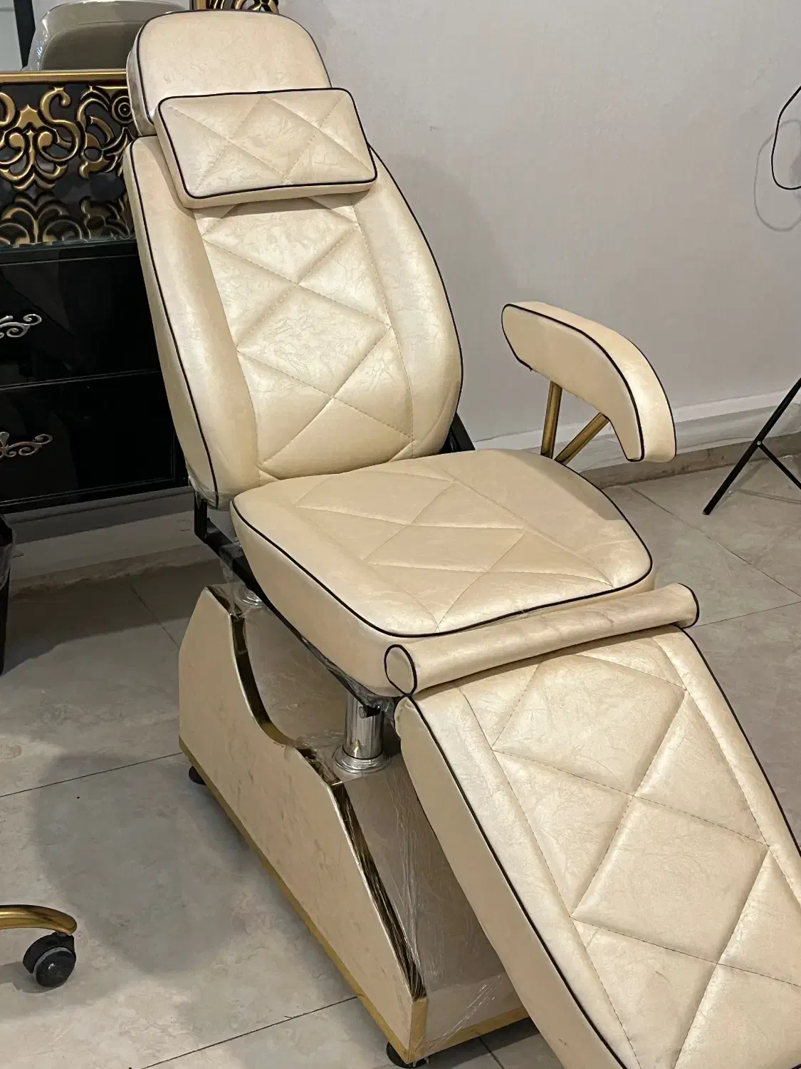 وسایل سالن زیبای|آرایشگاه و سالن‌های زیبایی|تهران, فردوس|دیوار