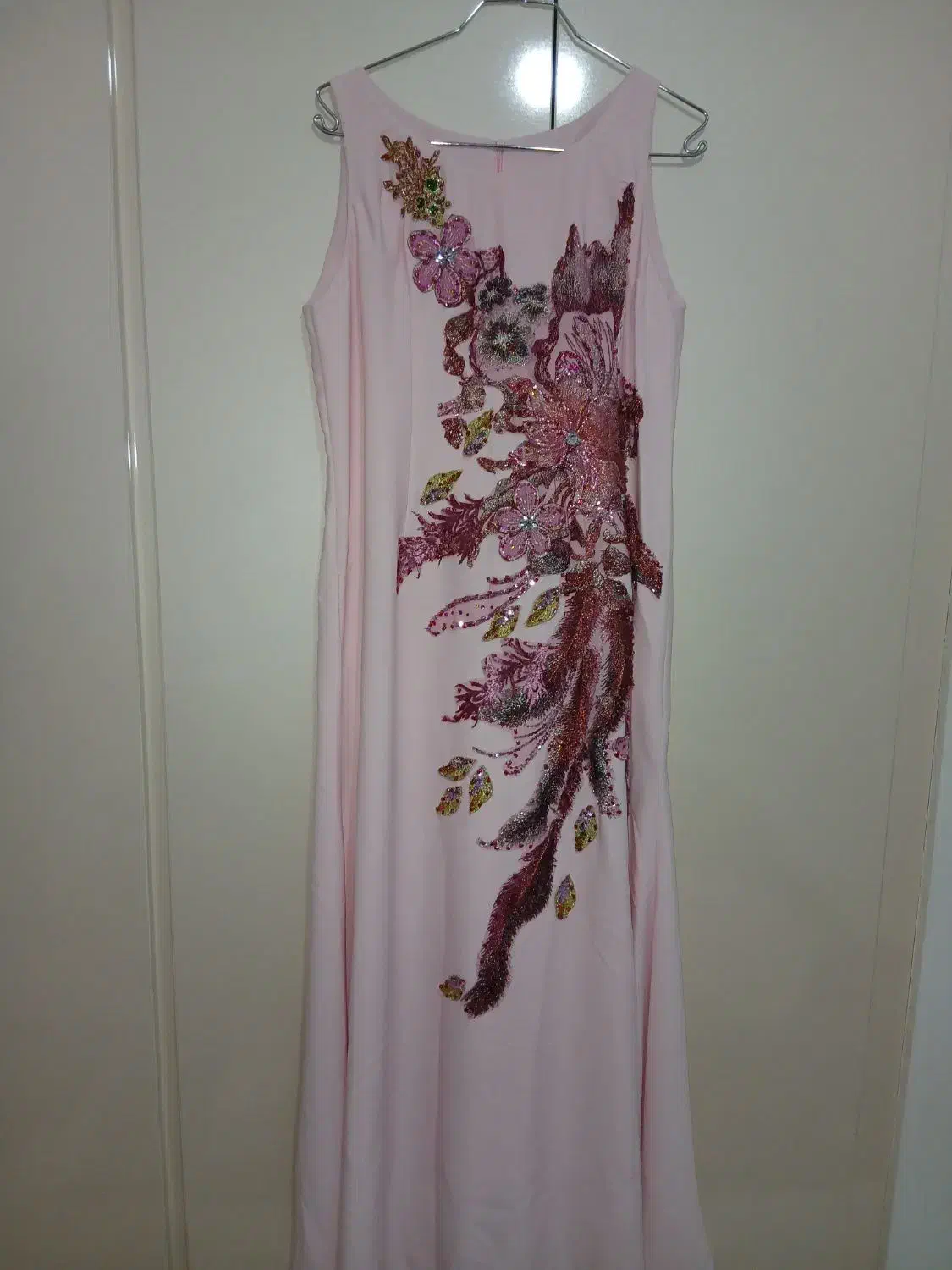 لباس مجلسی|لباس|مینودشت, |دیوار