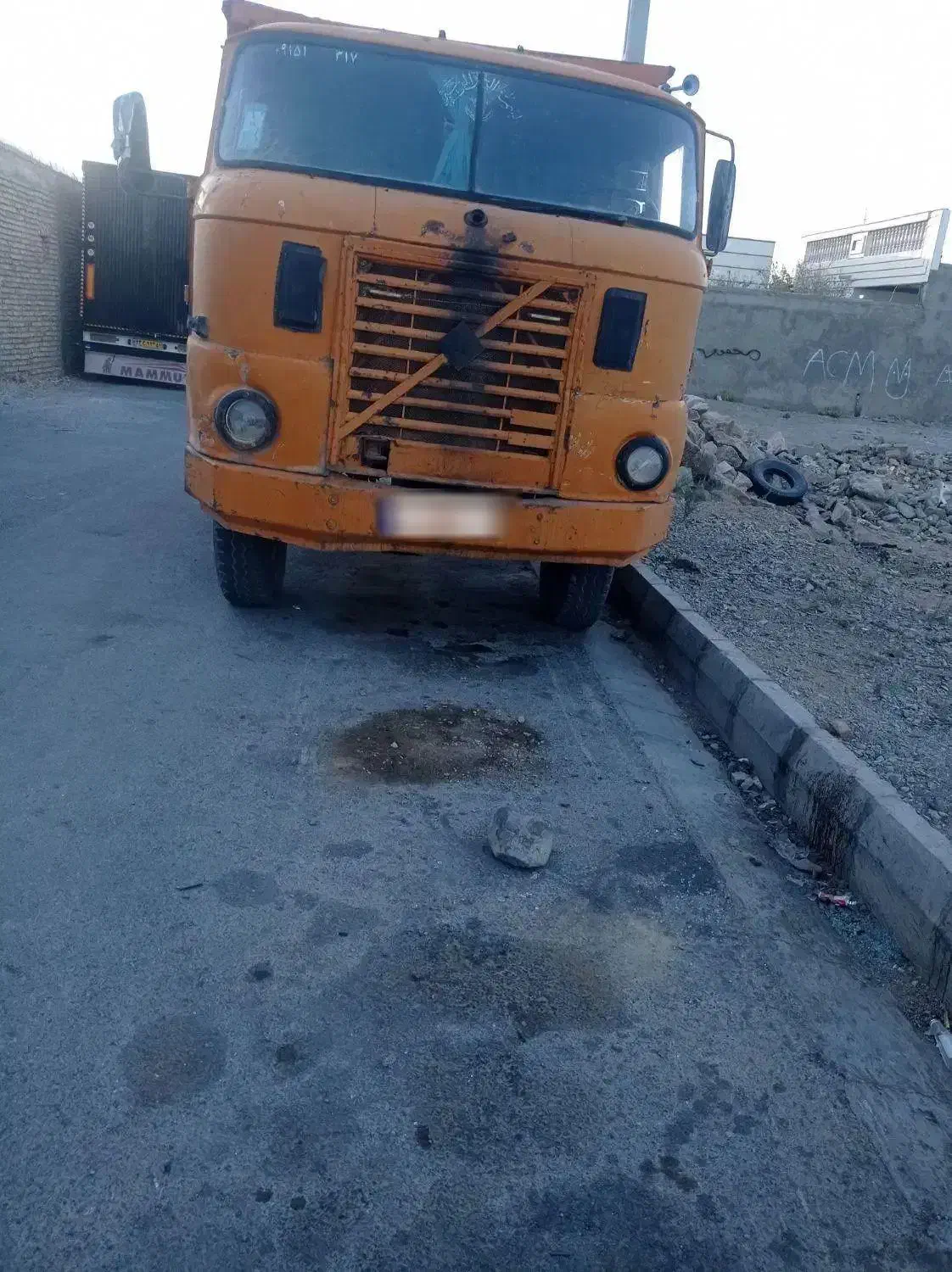 ایفا|خودرو سنگین|سربیشه, |دیوار