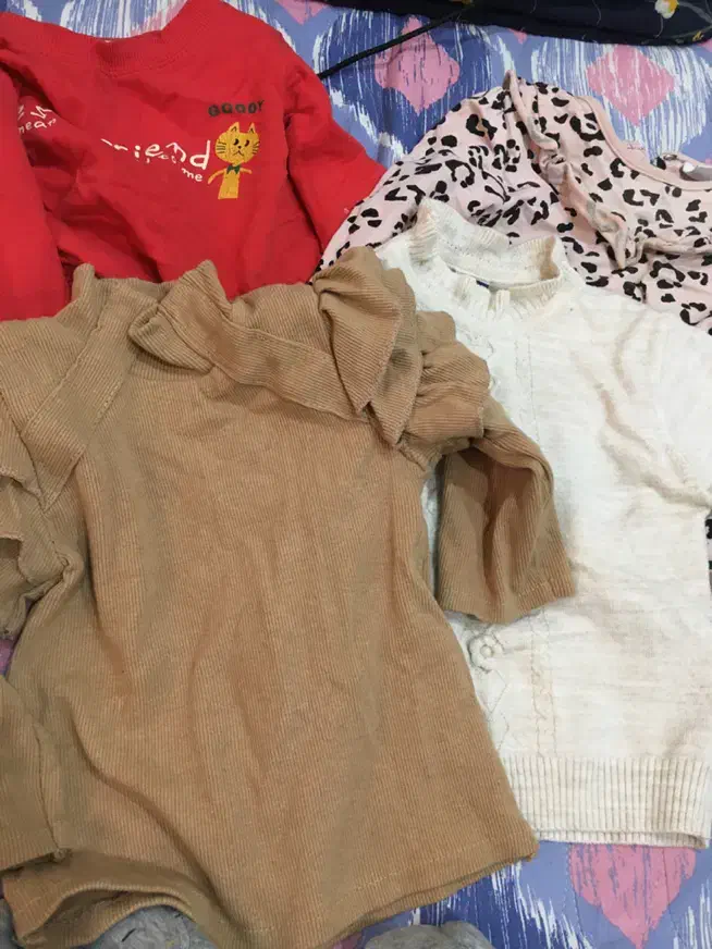 تعدادی لباس زمستونی مناسب ۱تا ۳ سال|کفش و لباس بچه|تهران, صادقیه|دیوار