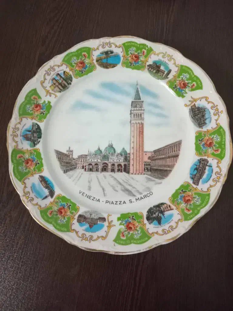 بشقاب دیوارکوب ون تج ایتالیا|کلکسیون اشیاء عتیقه|رشت, پستک|دیوار