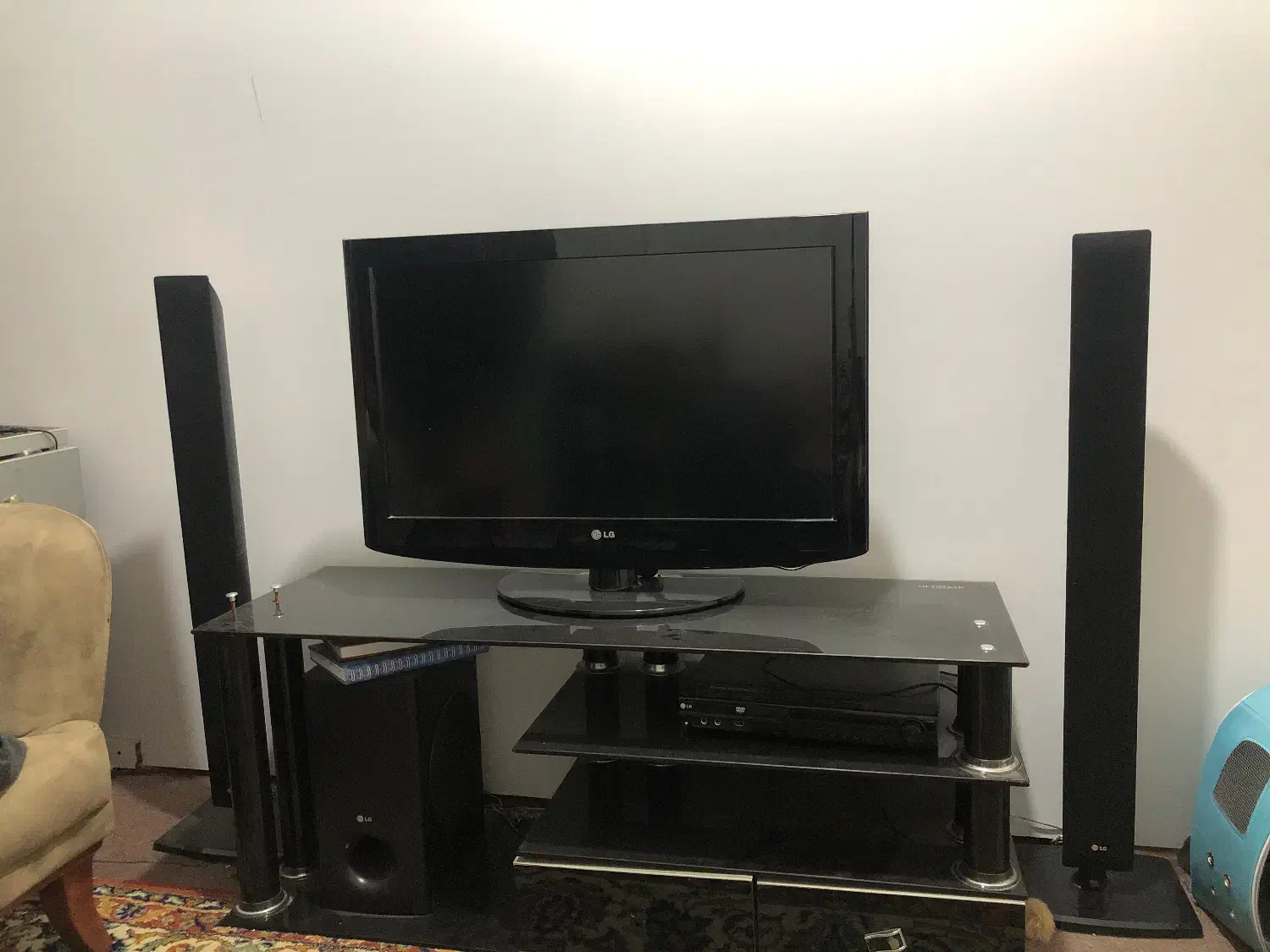 ال سی دی ۳۲ ال جی به همراه سینما خوانواده|تلویزیون و پروژکتور|کرج, حاجی آباد|دیوار