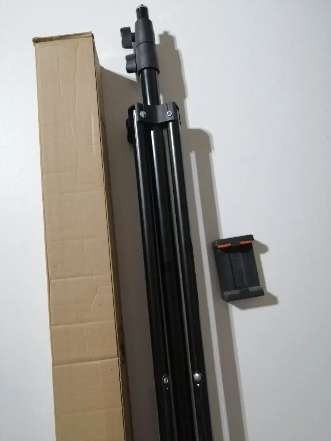 سه پایه فلزی 210 سانتیمتری (قابل تنظیم) موبایل|لوازم جانبی موبایل و تبلت|سبزوار, کاشفی شمالی (دادگستری)|دیوار