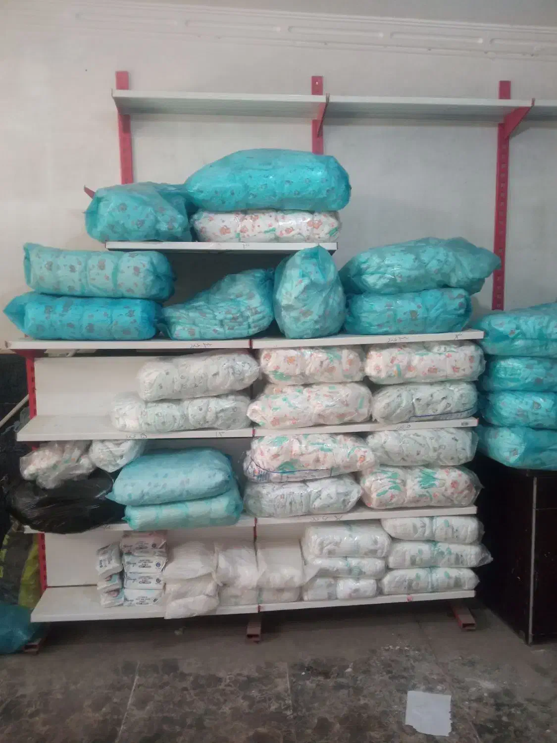 پوشک فله کامل نوار بهداشتی|اسباب و اثاث بچه|گلبهار, بیزکی|دیوار