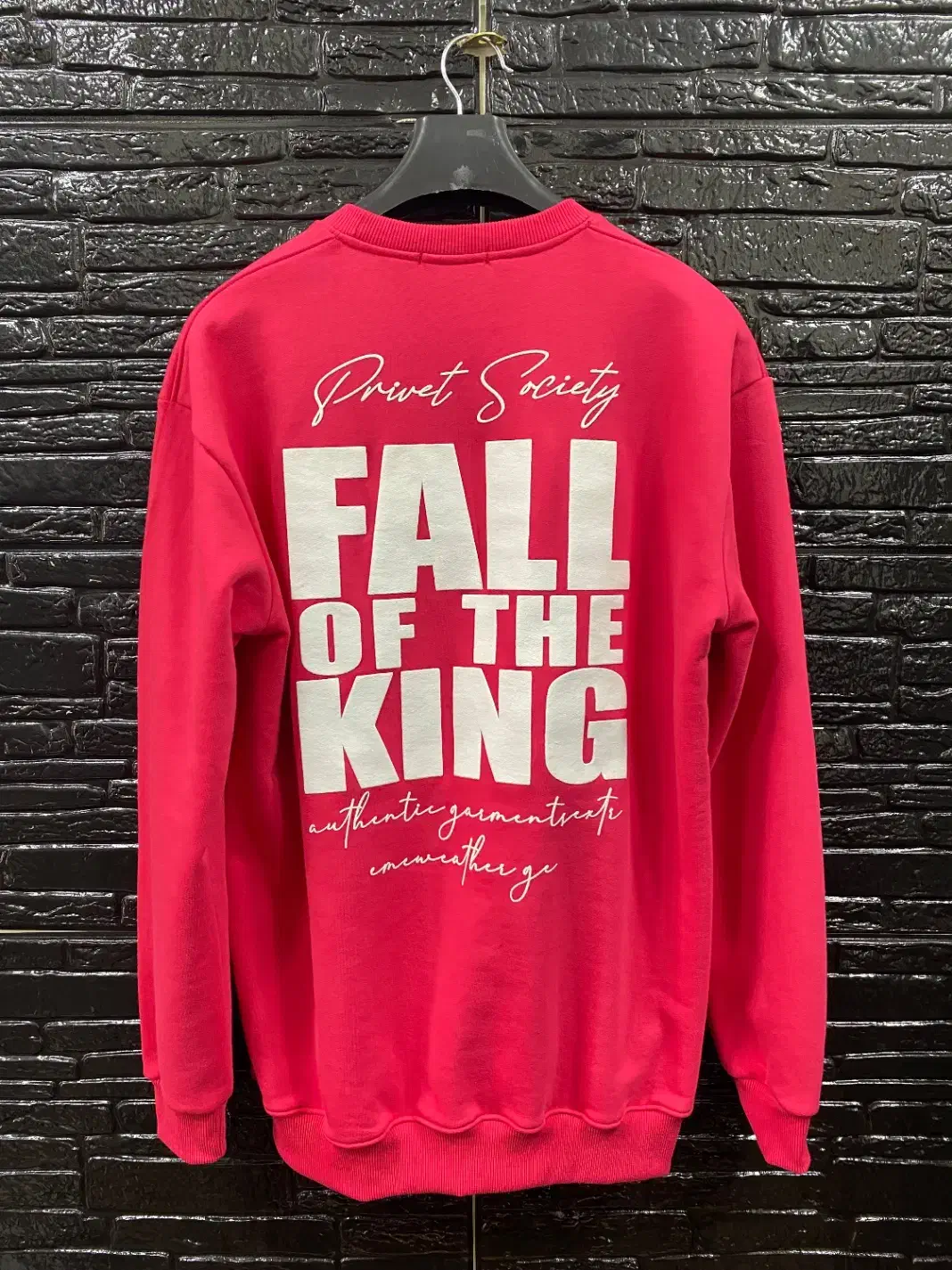 دورس هودی پافر|لباس|رشت, گلزاران|دیوار