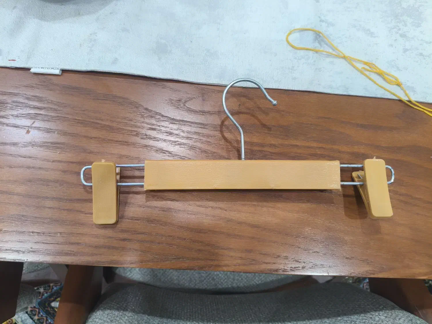 تعداد آویز لباس موجود هست|بندرخت و رختآویز|بندر امام خمینی, |دیوار